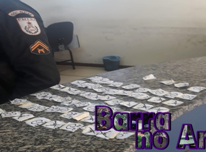 Drogas são apreendidas no bairro Química 