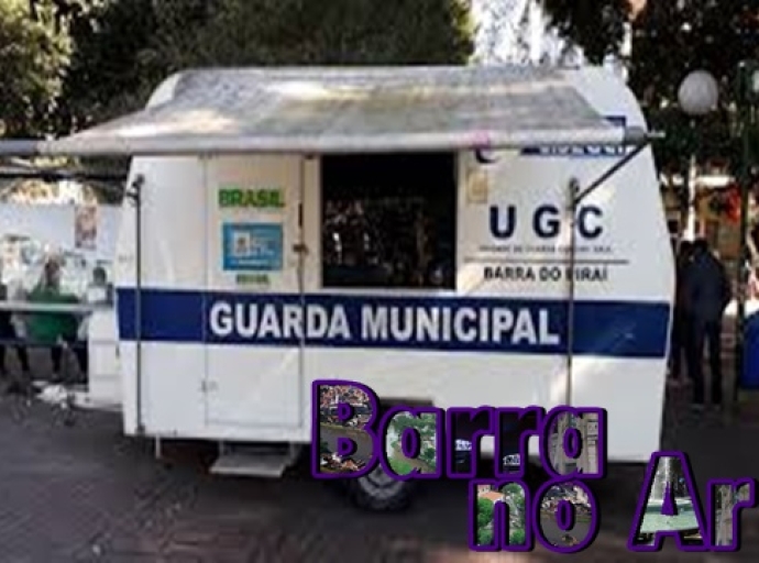 Aluno surta, depreda escola e quase agride professores no bairro Oficinas Velhas 